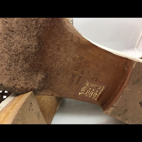 CORDANI BOLT Italian Made Leather  Laser Cut Golden Sandals Size 38us - Picture 5 of 5